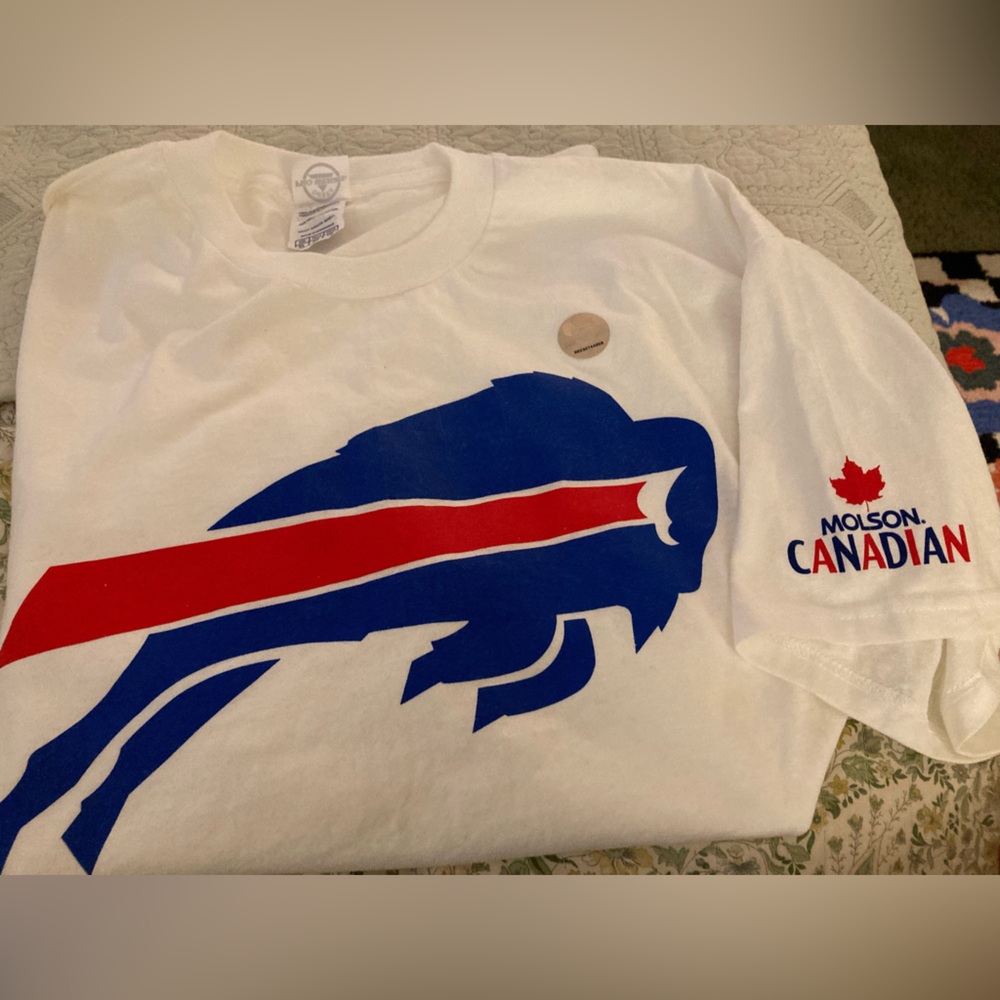 New NFL BUFFALO BILLS 100% Pre-shrunk Cotton Molson Canadian on Sleeve Sz XL
